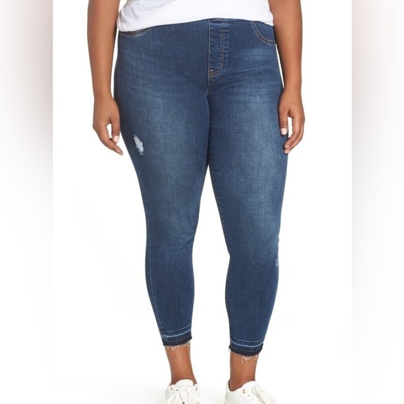 Spanx Distressed Denim Legging Jeans Medium Blue Wash Raw Hem Plus Size 2X NEW - Picture 2 of 14